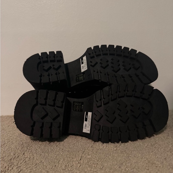 Bocage Black Patent Leather Mary Janes - Picture 6 of 6